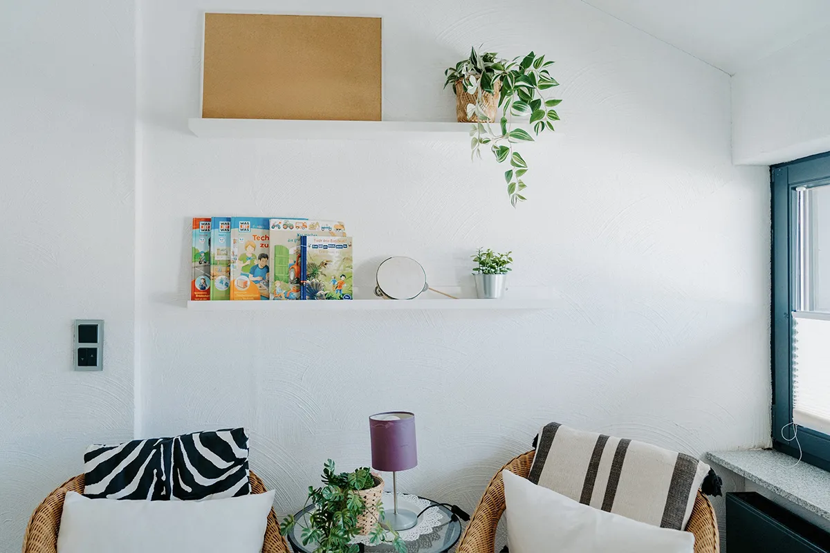 Bücherregal Wohngemeinschaft